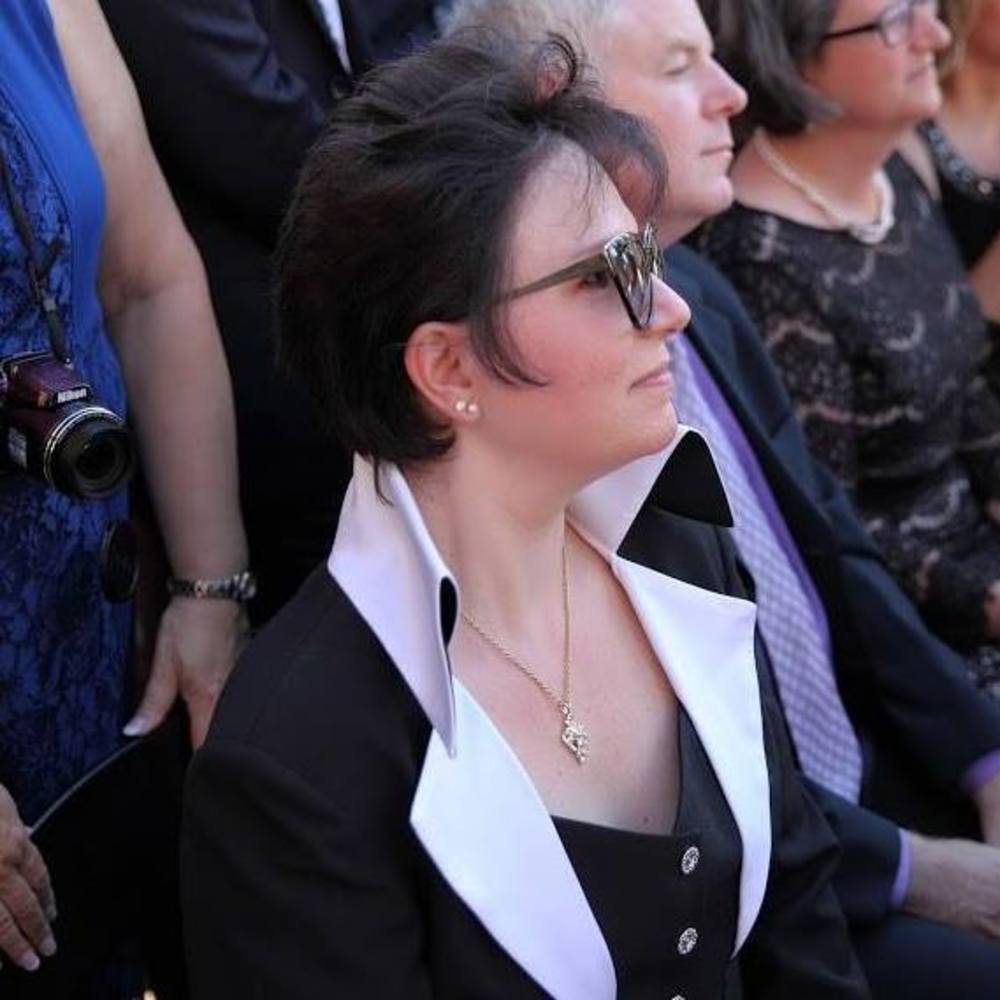 Meet your Posher, Wendy